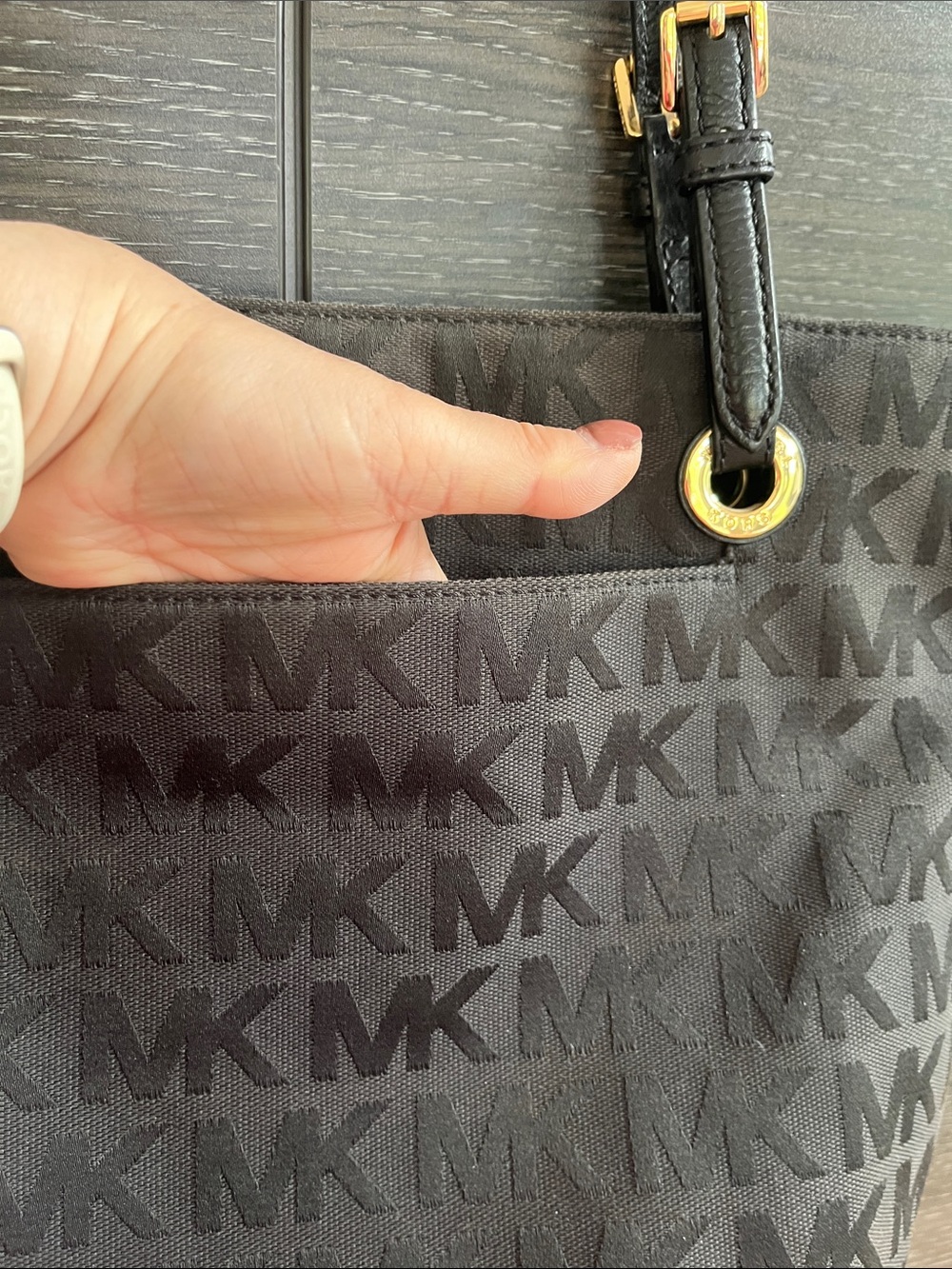 MK Michael Kors Jacquard Black Tote - Picture 9 of 11
